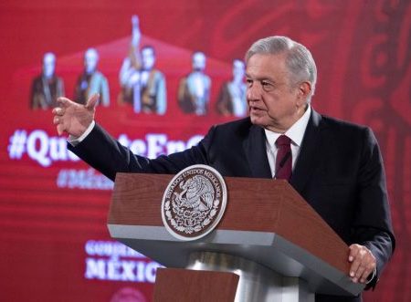 PUES EL USO DEL CUBRE BOCA, NO FRENARÍA LA PANDEMIA DE CORRUPCIÓN QUE SE VIVE EN MÉXICO.