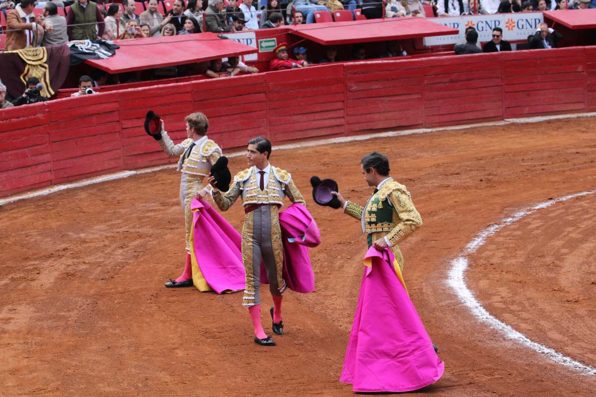 Primera corrida de la Feria de Aniversario en la México – Expresión México